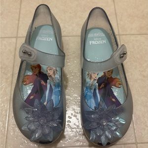 Mini Melissa Frozen Jelly’s toddler size 11